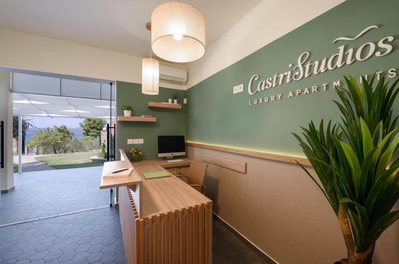 Castristudios Nikiti  Extérieur photo